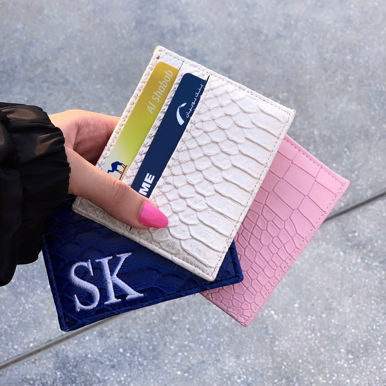 Cards holder
