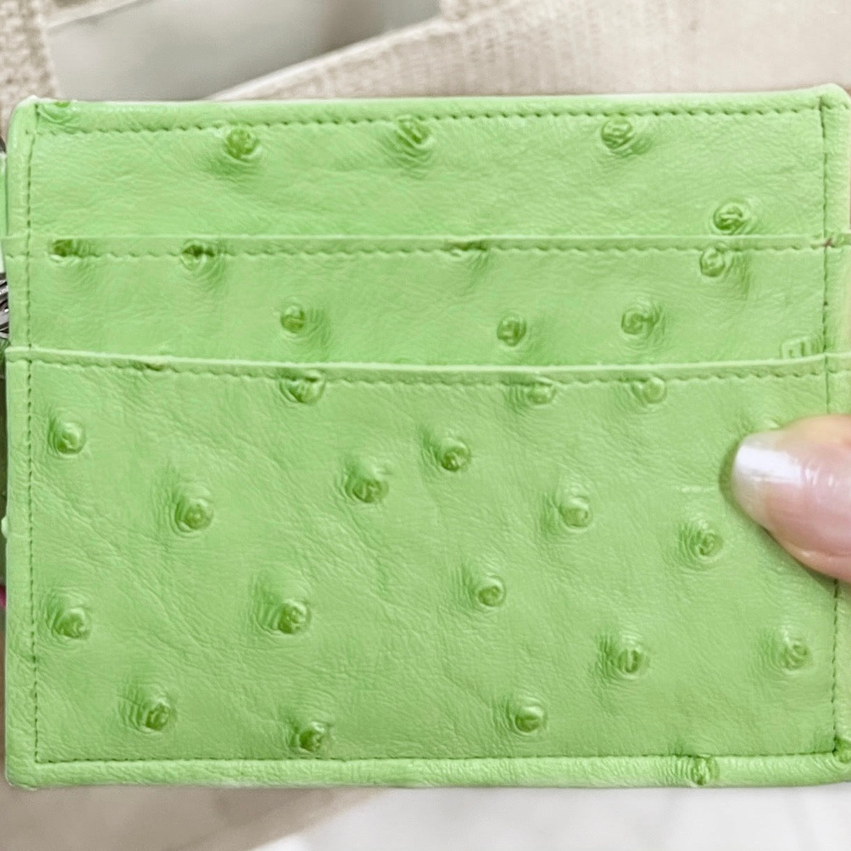 Cards holder
