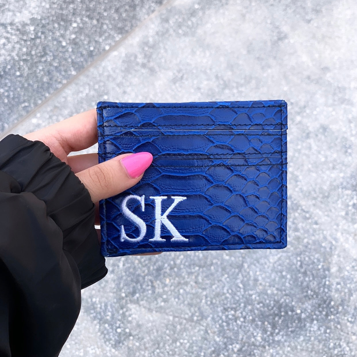 Cards holder